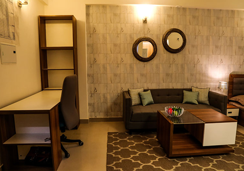 2 BHK bedroom in Noida